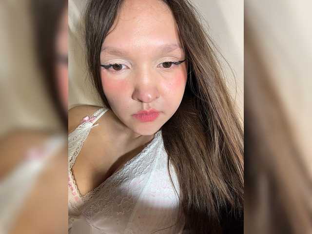 Cute-Lolly live cam on BongaCams