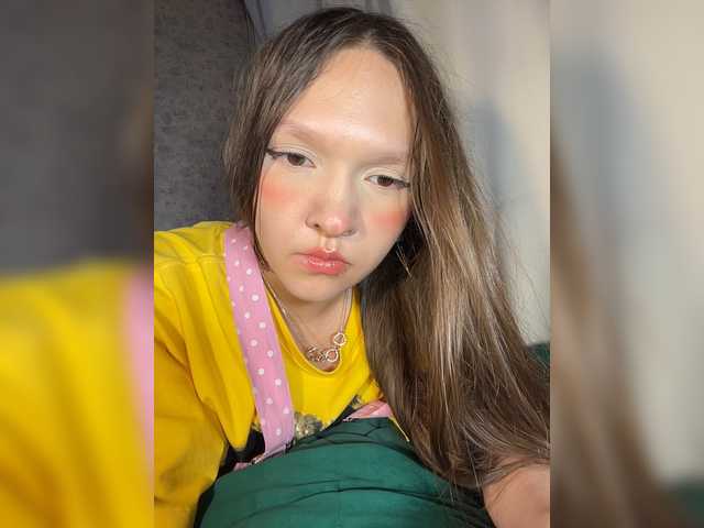 Cute-Lolly live cam on BongaCams