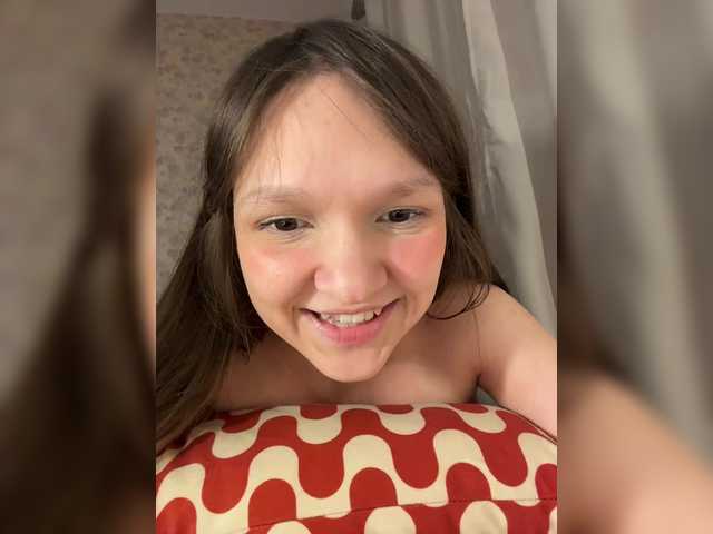 Cute-Lolly live cam on BongaCams