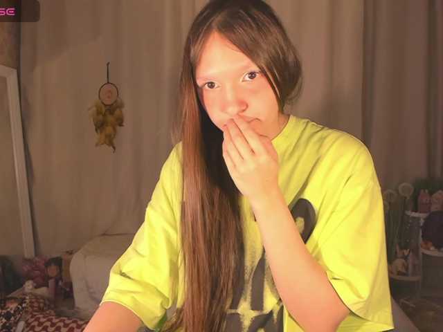 Cute-Lolly's BongaCams show and profile