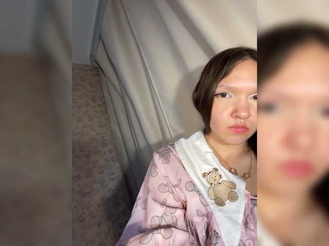 Cute-Lolly live cam on BongaCams