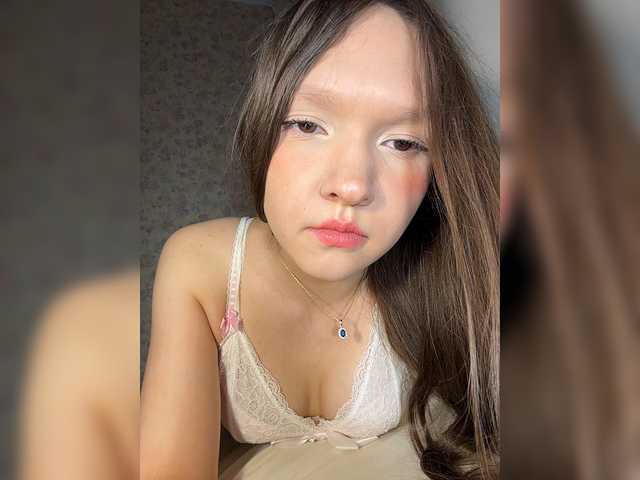 Cute-Lolly live cam on BongaCams