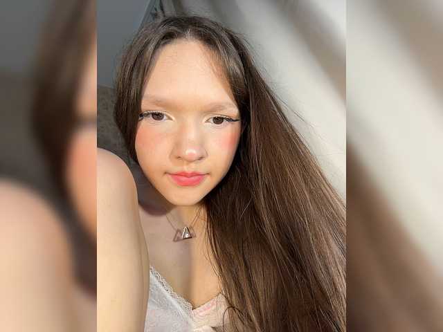 Cute-Lolly live cam on BongaCams