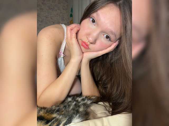 Cute-Lolly live cam on BongaCams