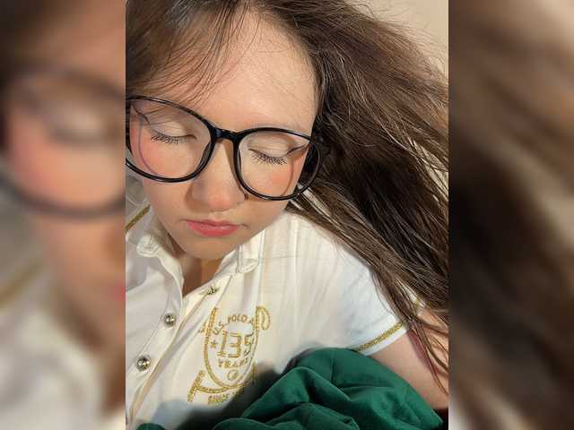 Cute-Lolly live cam on BongaCams