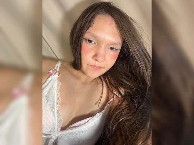 Cute-Lolly live cam on BongaCams
