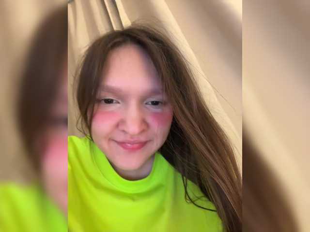 Cute-Lolly live cam on BongaCams