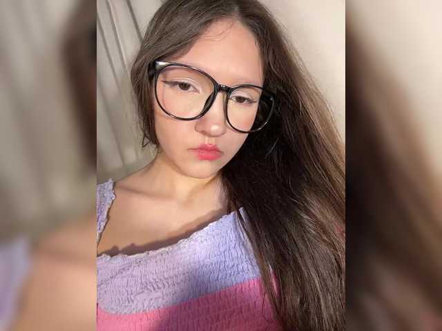 Cute-Lolly live cam on BongaCams