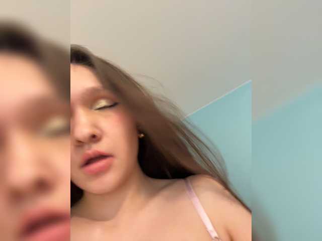 Cute-Lolly live cam on BongaCams