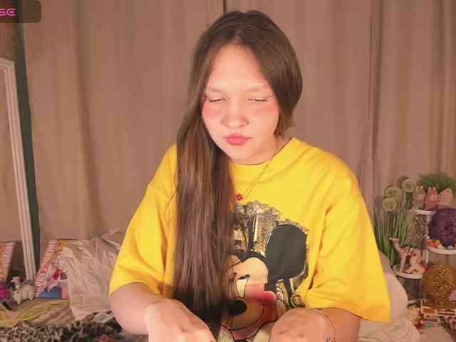 CuteLolly webcam