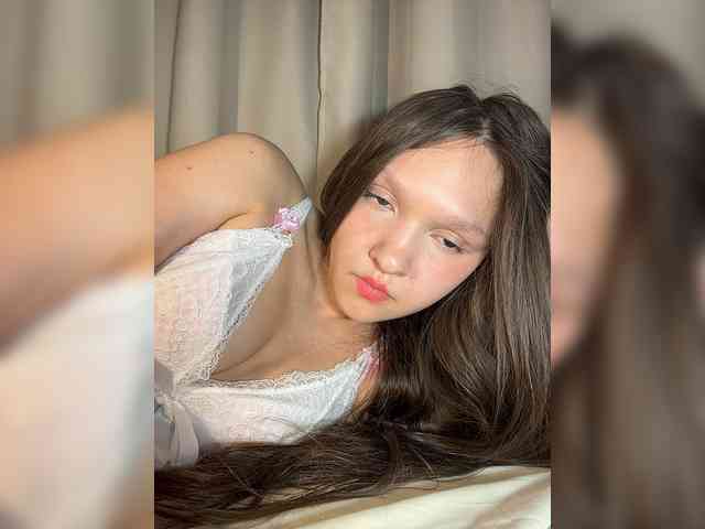 CuteLolly webcam