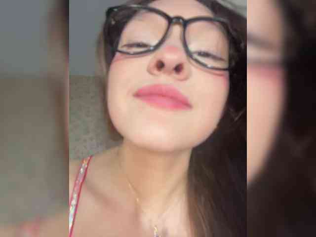 CuteLolly webcam