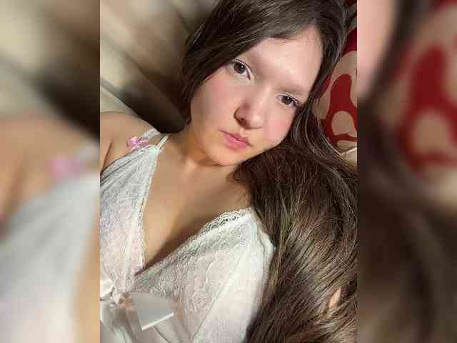 CuteLolly webcam