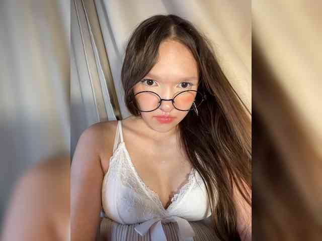 CuteLolly webcam