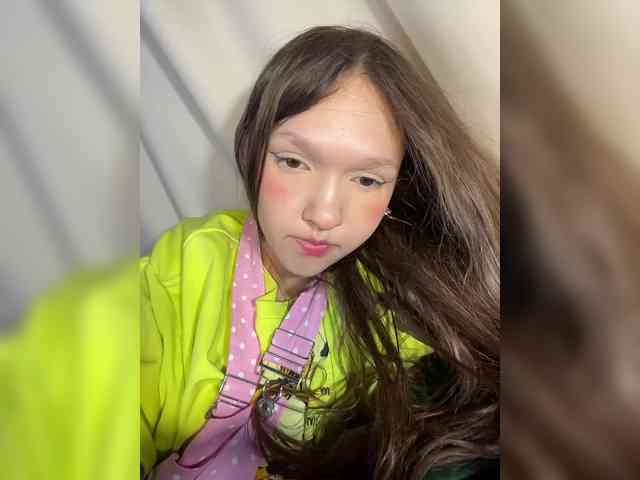 CuteLolly webcam