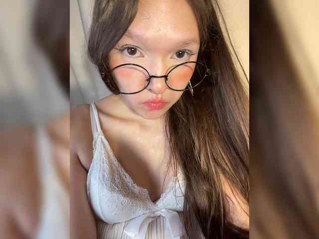 CuteLolly webcam