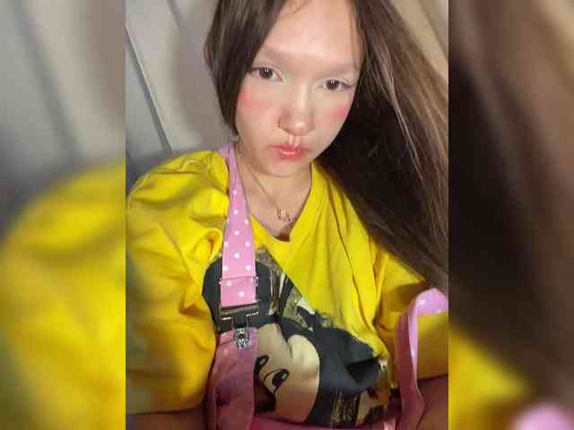CuteLolly webcam