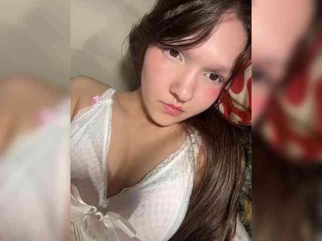 CuteLolly webcam