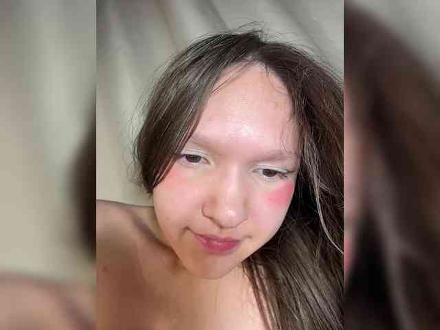 CuteLolly webcam