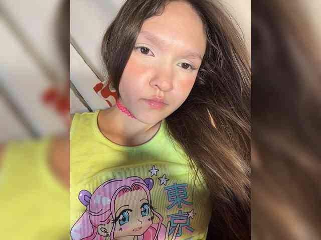 CuteLolly webcam