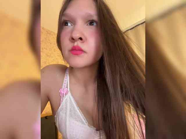 CuteLolly webcam
