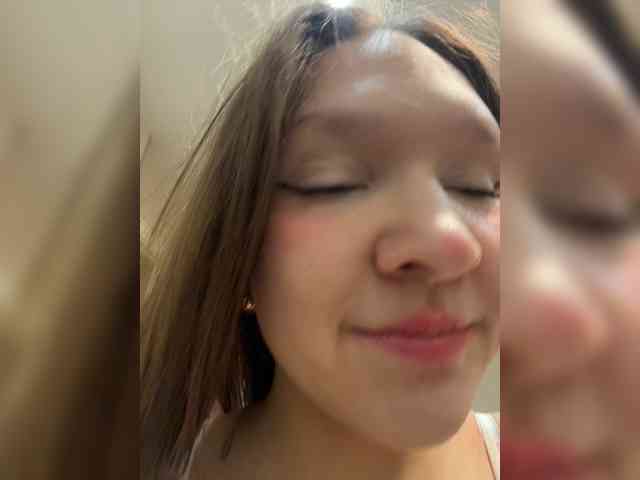 CuteLolly webcam