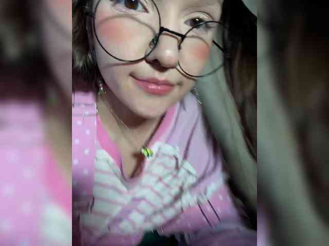 CuteLolly webcam