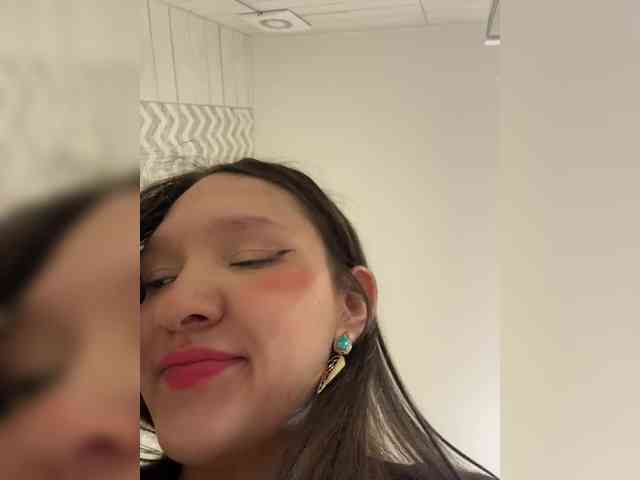 CuteLolly webcam