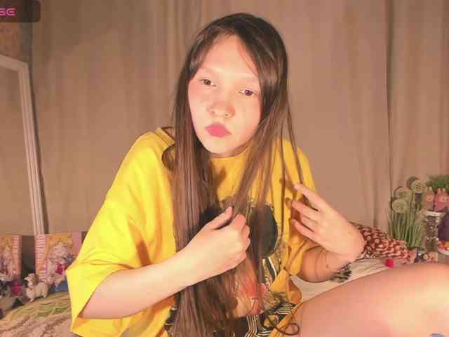CuteLolly webcam