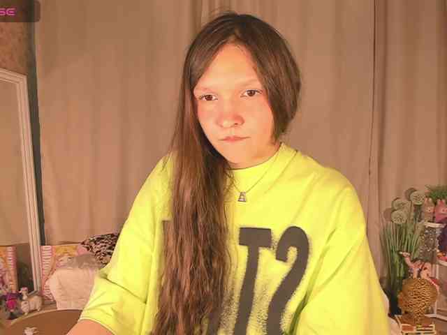 CuteLolly webcam
