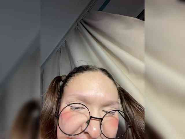 CuteLolly webcam