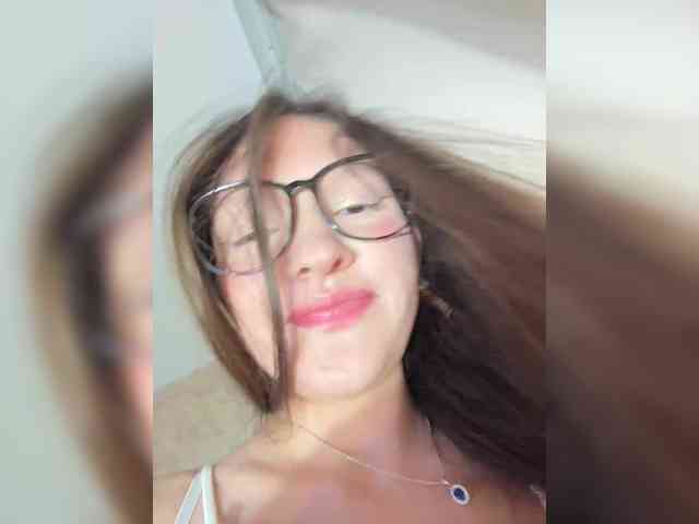 CuteLolly webcam