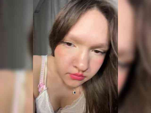 CuteLolly webcam