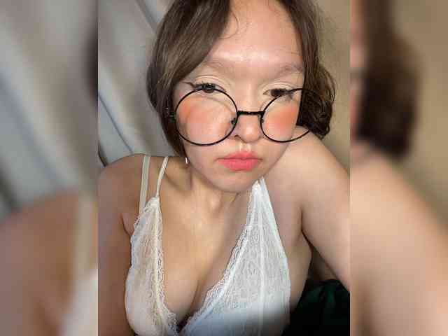 CuteLolly webcam