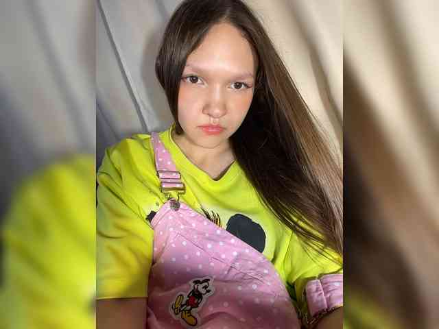 CuteLolly webcam