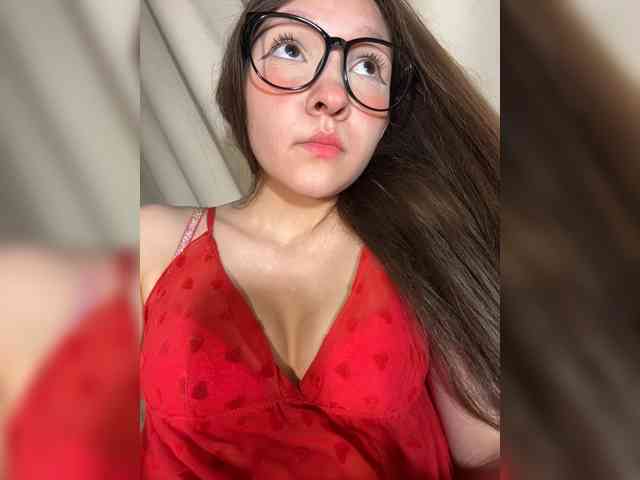 Cute-Lolly Sex Cam Show