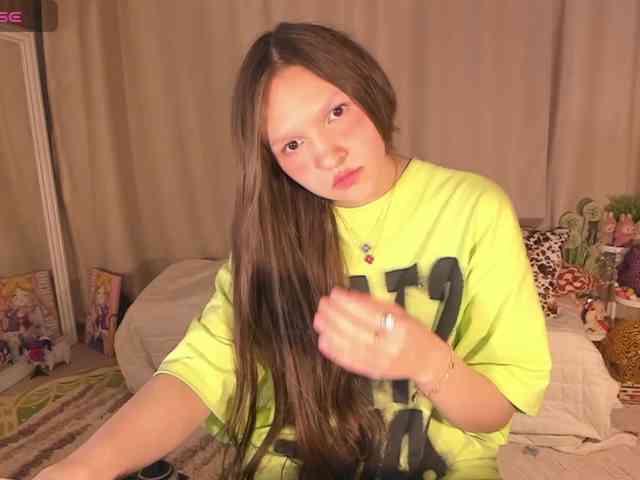 CuteLolly webcam