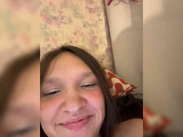 CuteLolly webcam