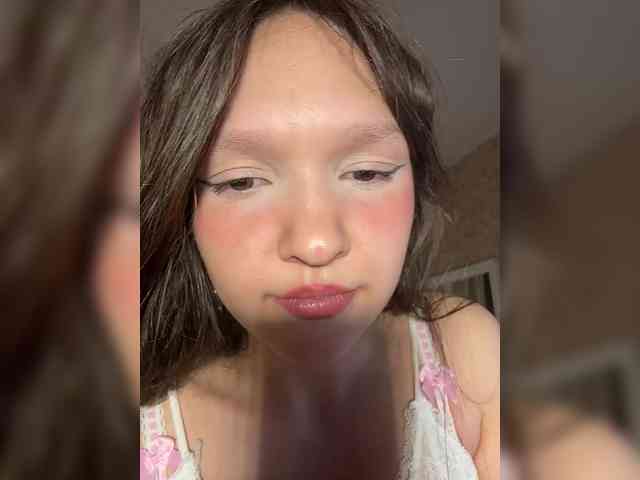 CuteLolly webcam