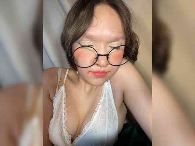 CuteLolly webcam
