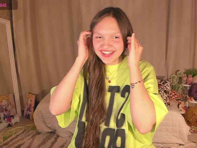 CuteLolly webcam