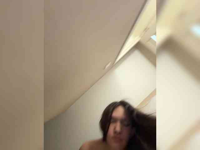 CuteLolly webcam