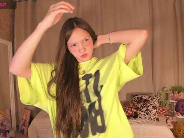 CuteLolly webcam