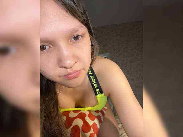CuteLolly webcam