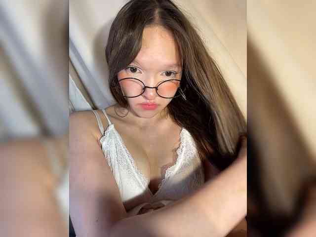 CuteLolly webcam