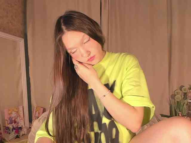 CuteLolly webcam
