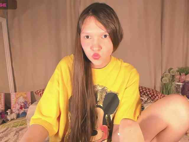 CuteLolly webcam