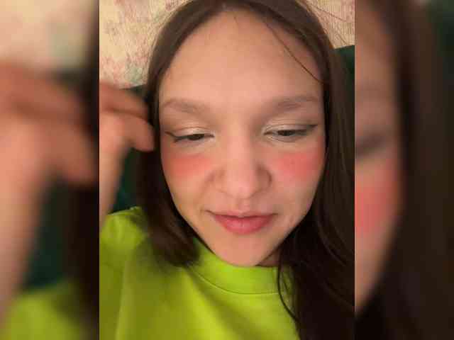 CuteLolly webcam
