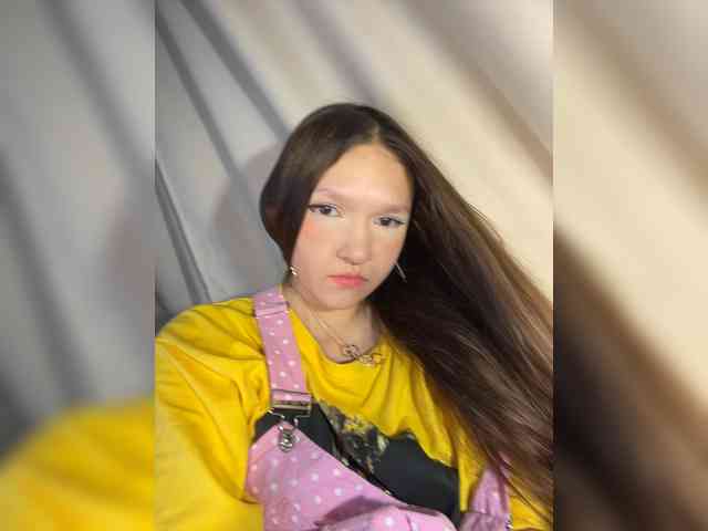CuteLolly webcam