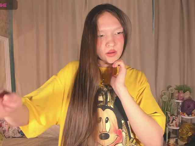 CuteLolly webcam